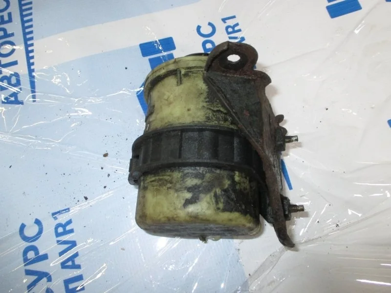 Крышка бачка гидроусилителя RENAULT LAGUNA 1996 7700782884 2