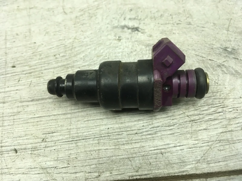 Форсунка Opel Omega 1998 90536149