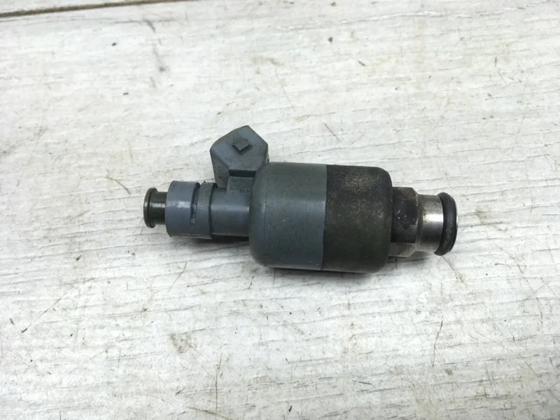 Форсунка Opel Vectra B 2001 17091762 УНИВЕРСАЛ 1.6