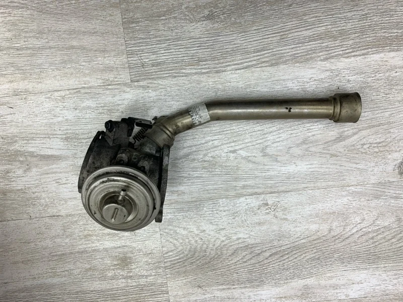 Клапан рециркуляции газов ЕГР MERCEDES-BENZ E-CLASS 2002 A6110900754 УНИВЕРСАЛ 61196140085951