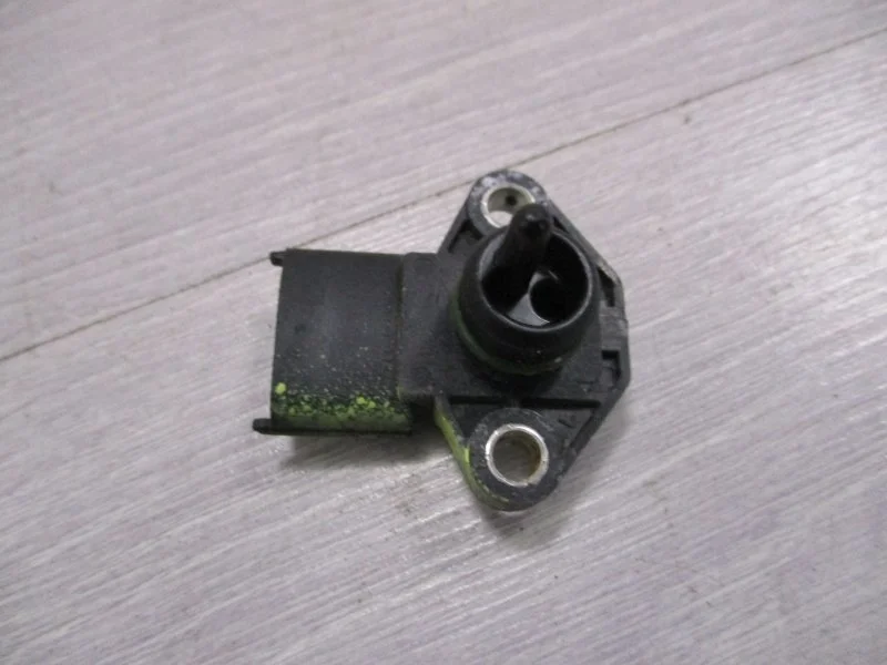 Датчик давления воздуха Hyundai Matrix 2004 3930022600 МИНИВЭН G4ED-L G4ED4992407