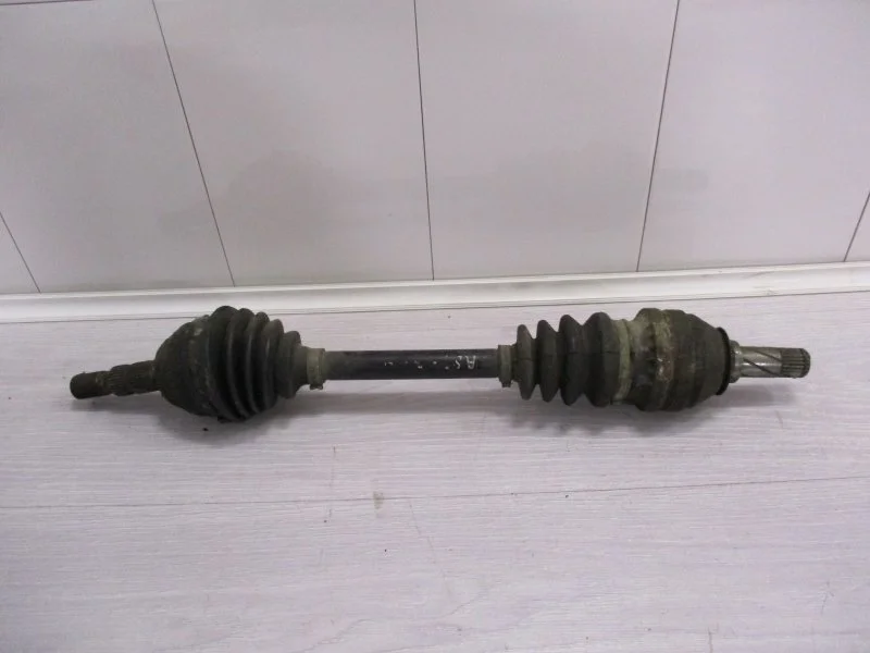 Полуось OPEL ASTRA H 2006 13136379 УНИВЕРСАЛ Z16XEP, передний левый