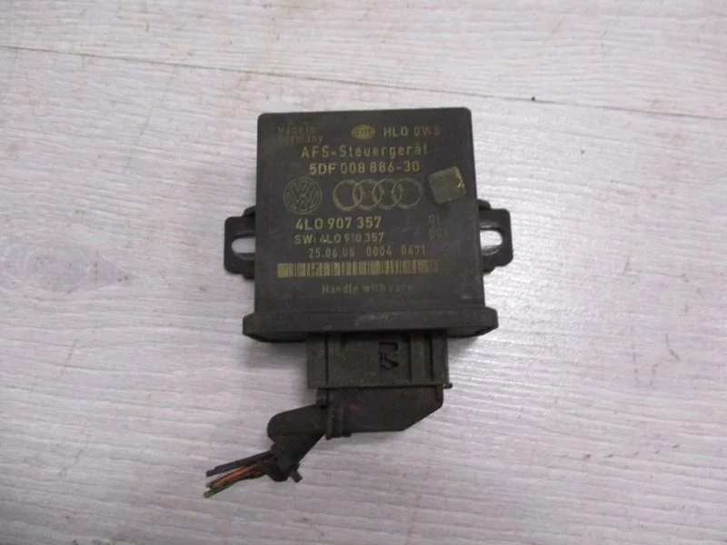 Блок комфорта Audi A4 2005 4L0907357 УНИВЕРСАЛ