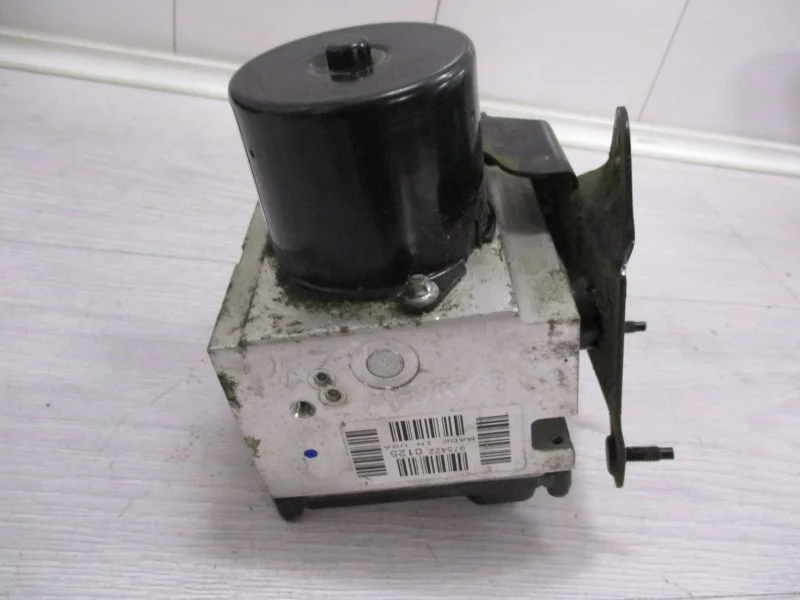 Блок АБС PEUGEOT 407 2005 4541X3 СЕДАН EW7J4