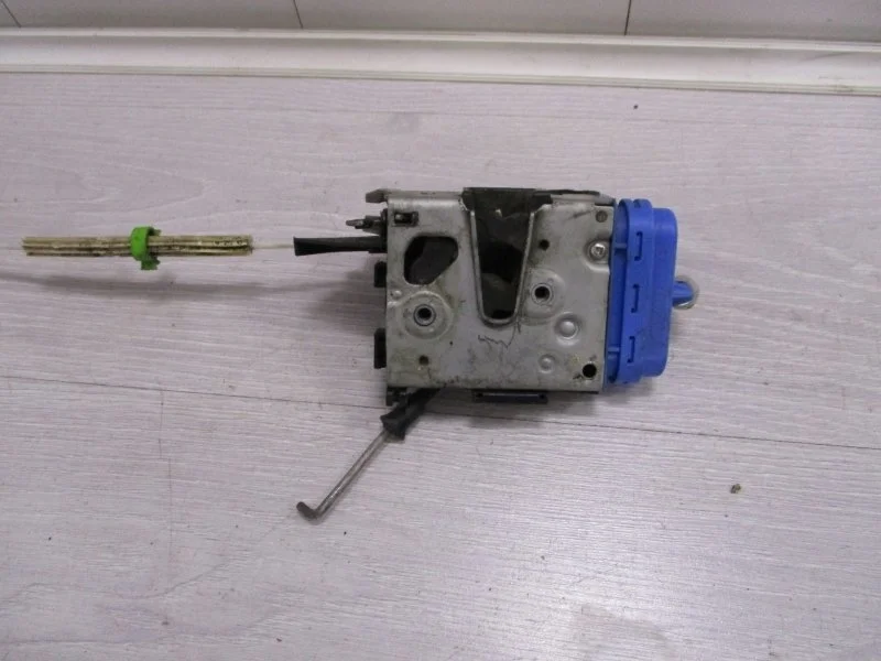 Замок двери AUDI A3 1999 8D0839016A ХЭТЧБЕК 1.6, задний правый