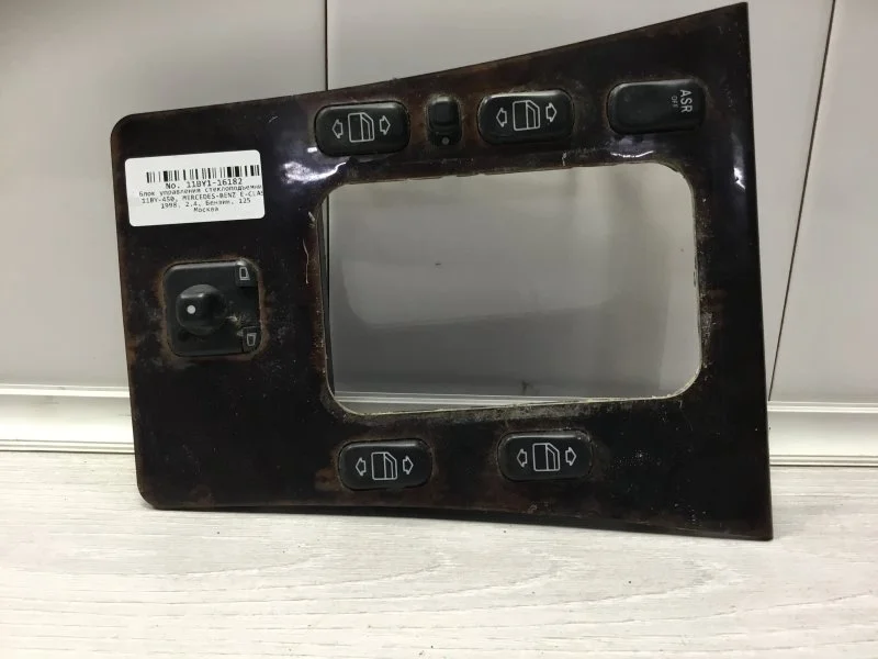 Блок управления стеклоподъемником Mercedes-Benz E-Class 1998 A2108214151 УНИВЕРСАЛ 11291130165230, передний левый