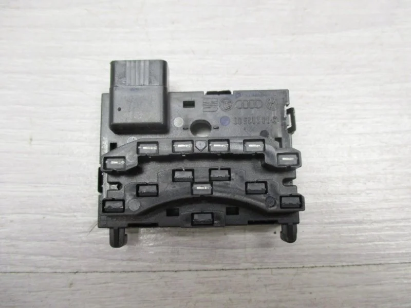 Другие детали рулевой колонки Volkswagen Touran 2003 1K0959654 МИНИВЭН BKC