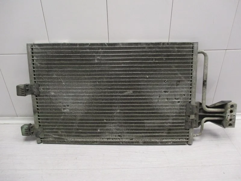 Радиатор кондиционера RENAULT MEGANE 1997 7700432392 1.6