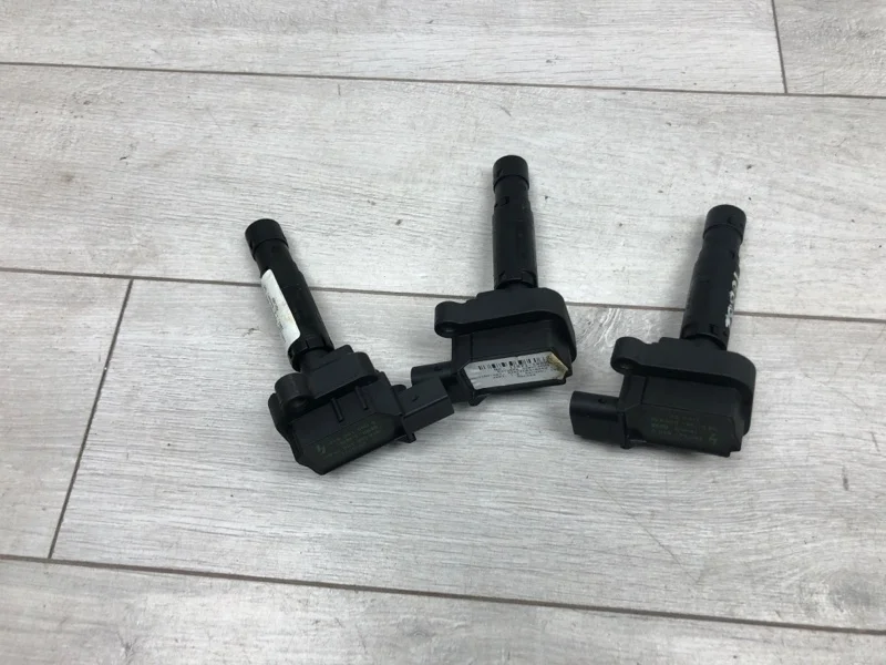 Катушка зажигания Mercedes-Benz C-Class 2003 ZS0011 271.946 30 151590