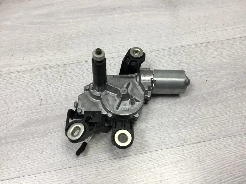 Моторчик дворников VOLKSWAGEN GOLF 2010 5K6955711A ХЭТЧБЕК CAYC, задний