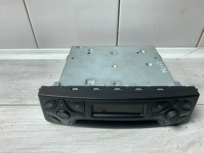Магнитола MERCEDES-BENZ C-CLASS 2003 A2038201786 СЕДАН 646962 30 099666