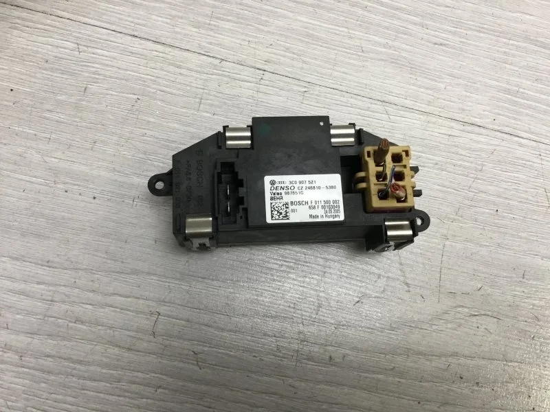 Сопротивление отопителя Volkswagen Touran 2005 3C0907521 МИНИВЭН BKC