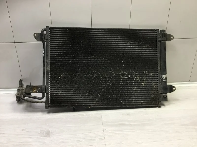 Радиатор кондиционера Volkswagen Golf 2004 1K0820411AC BCA