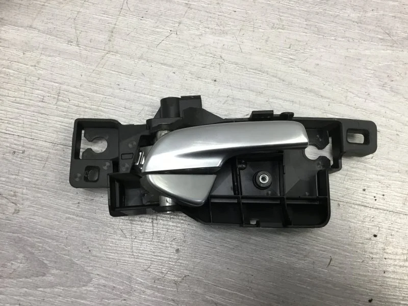 Ручка салона двери Ford Mondeo 2009 1703644 2, задняя правая