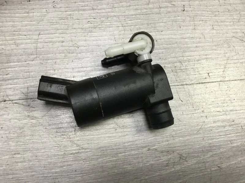 Моторчик омывателя стекла Volvo Cross Country 2004 31349228 2.4