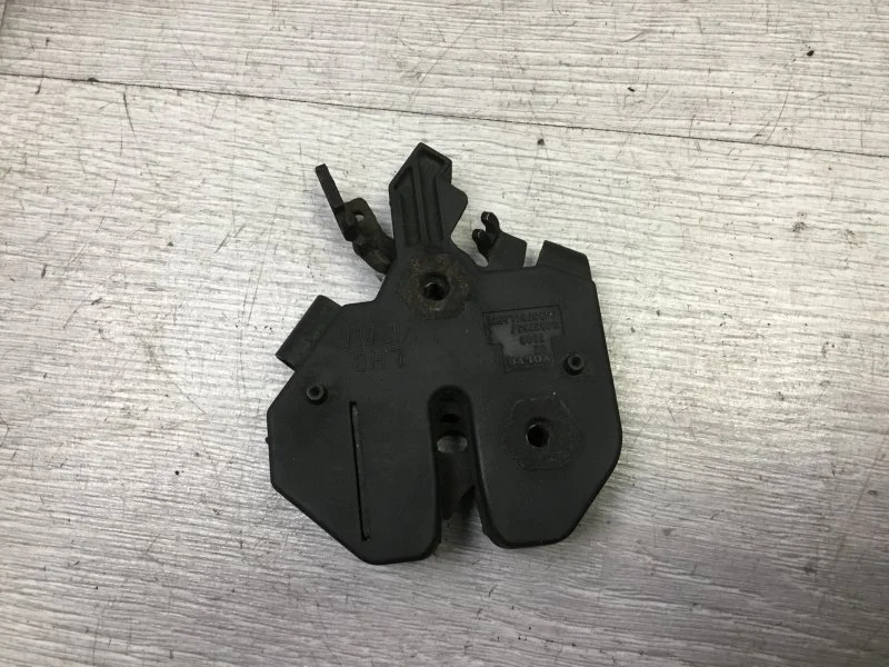 Замок капота VOLVO CROSS COUNTRY 2004 9483765 2.4