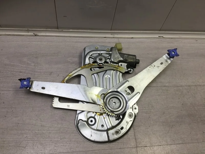 Стеклоподъемник электрический Volvo Cross Country 2004 30784579 2.4, передний правый