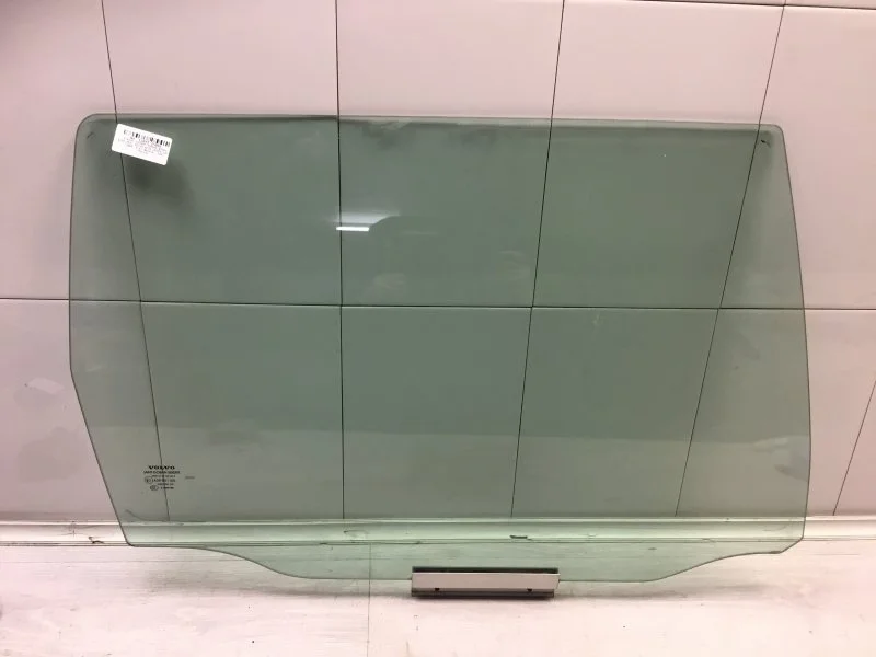 Стекло двери Volvo Cross Country 2004 30674329 2.4, заднее правое