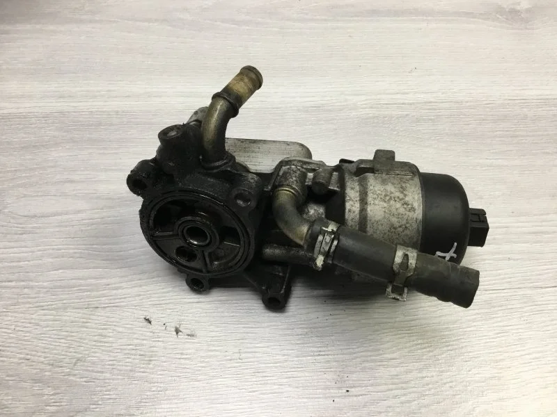 Корпус масляного фильтра PEUGEOT 407 2005 1103T3 2