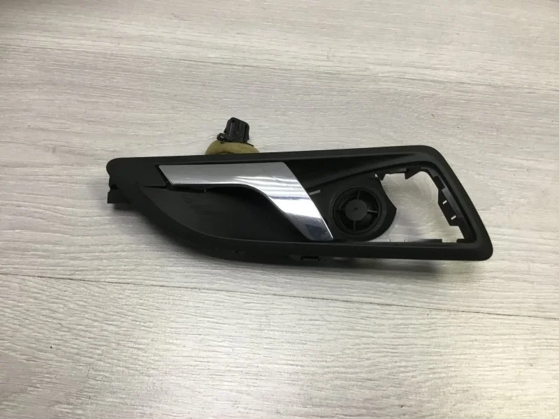 Ручка салона двери Skoda Octavia 2005 1Z0839248 УНИВЕРСАЛ BLF, задняя правая