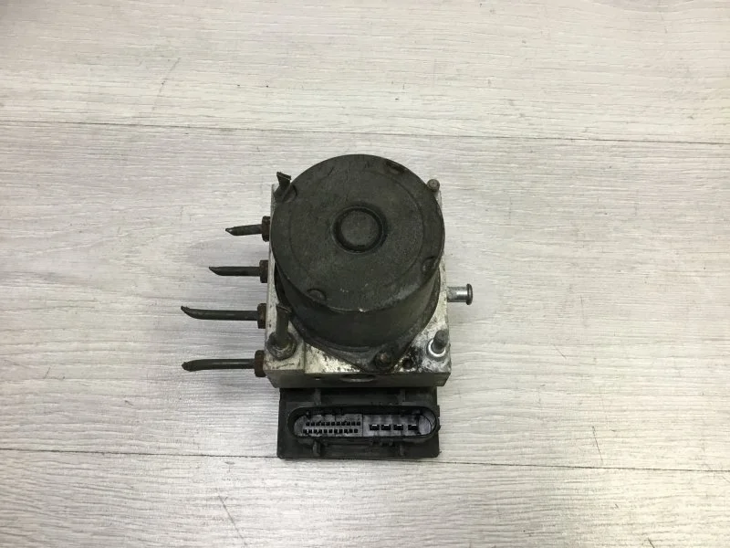 Блок АБС NISSAN PRIMERA 2004 47660AV726 1.8