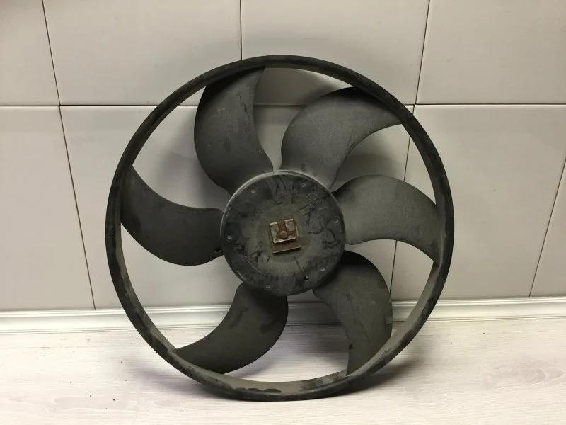 Вентилятор радиатора RENAULT MEGANE 2004 7701071862 1.6