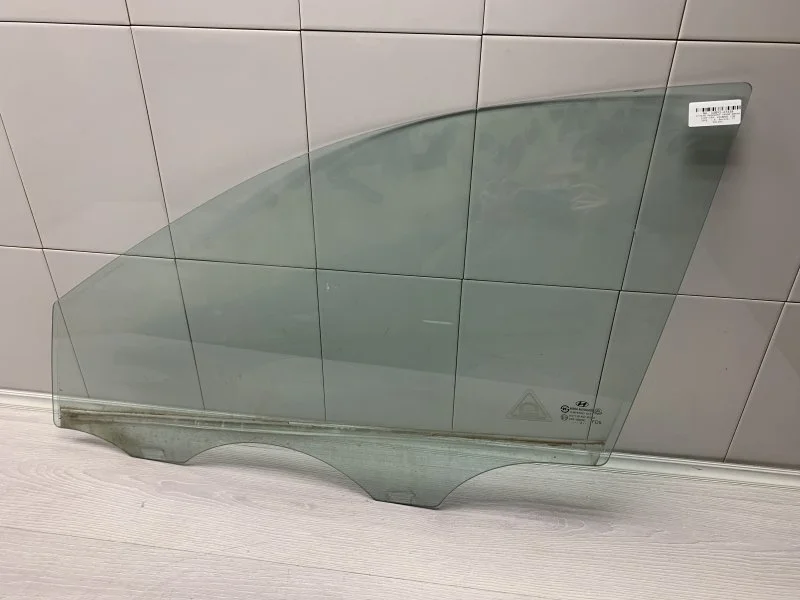 Стекло двери HYUNDAI i30 2008 824112L010 ХЭТЧБЕК G4FA-L, переднее левое