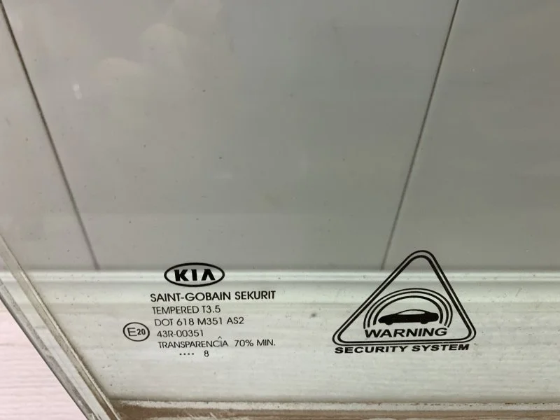 Стекло двери HYUNDAI i30 2008 824212L010 ХЭТЧБЕК G4FA-L, переднее правое