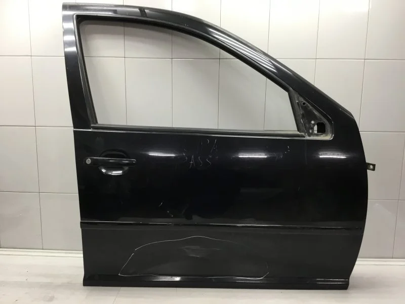 Дверь Volkswagen Golf 2001 1J4831056H 1.9, передняя правая