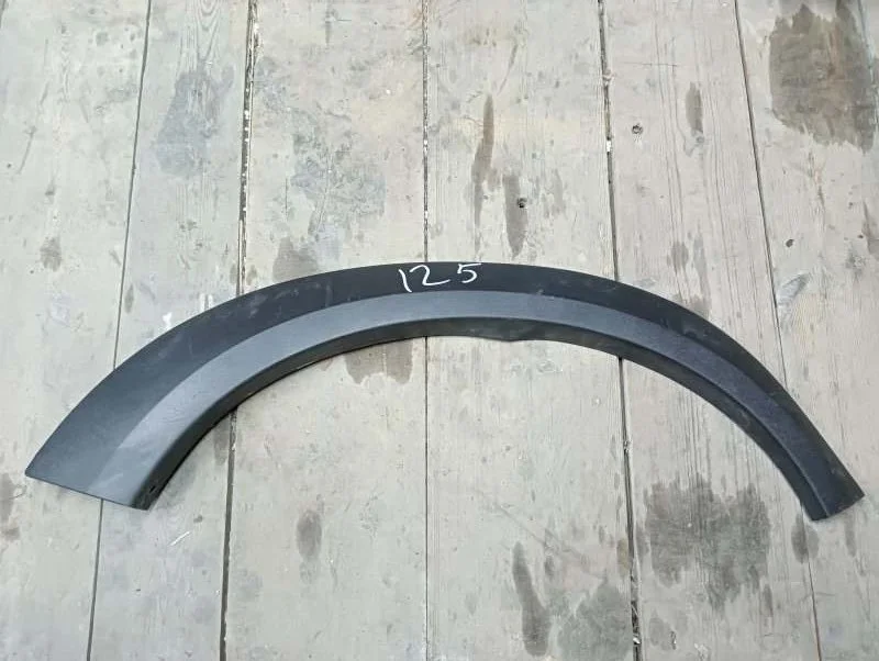 Накладка крыла Volvo Xc70 2012 31283107 УНИВЕРСАЛ D 5244 T17, задняя правая