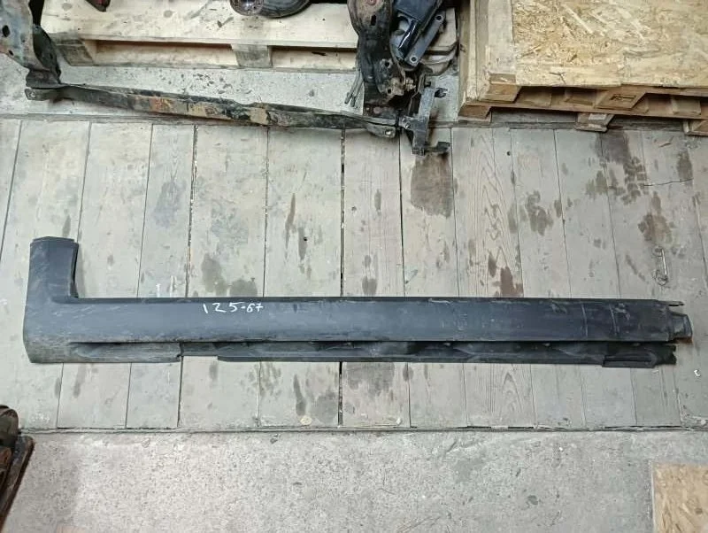 Накладка на порог наружная Volvo Xc70 2012 30763661 УНИВЕРСАЛ D 5244 T17, левая