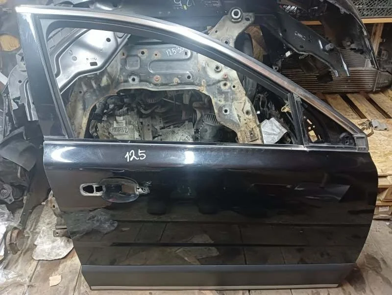 Дверь Volvo Xc70 2012 31335589 УНИВЕРСАЛ D 5244 T17, передняя правая