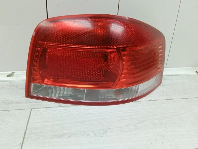 Фонарь AUDI A3 2005 8P0945096 ХЭТЧБЕК BGU, задний правый