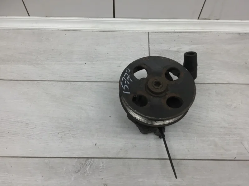 ГУР гидроуселитель руля Kia Sportage 2005 571002E200 D4EA