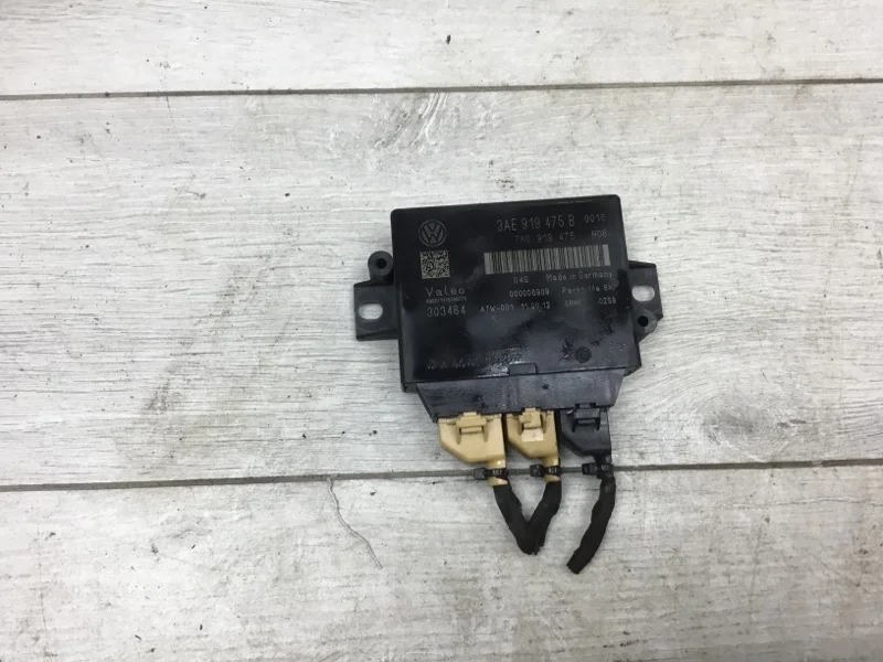 Блок управления парктроником Volkswagen Passat 2012 3AE919475B УНИВЕРСАЛ CAYC