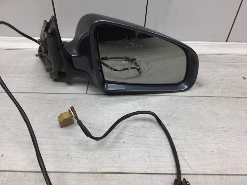 Зеркало двери AUDI A4 2004 8E1858532AA СЕДАН AVF, переднее правое