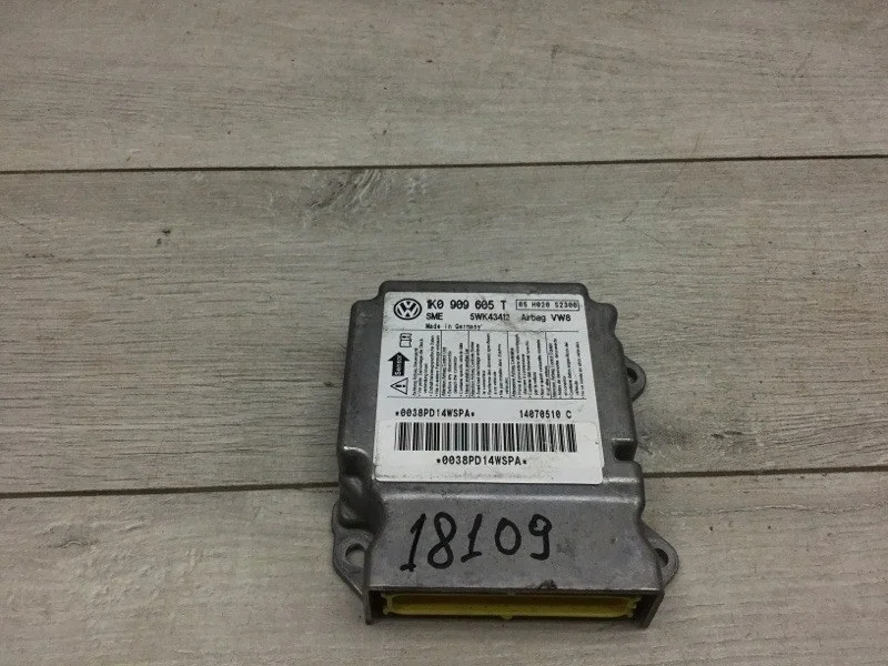 ЭБУ подушки безопасности VOLKSWAGEN GOLF 2007 1K0909605T УНИВЕРСАЛ BLS