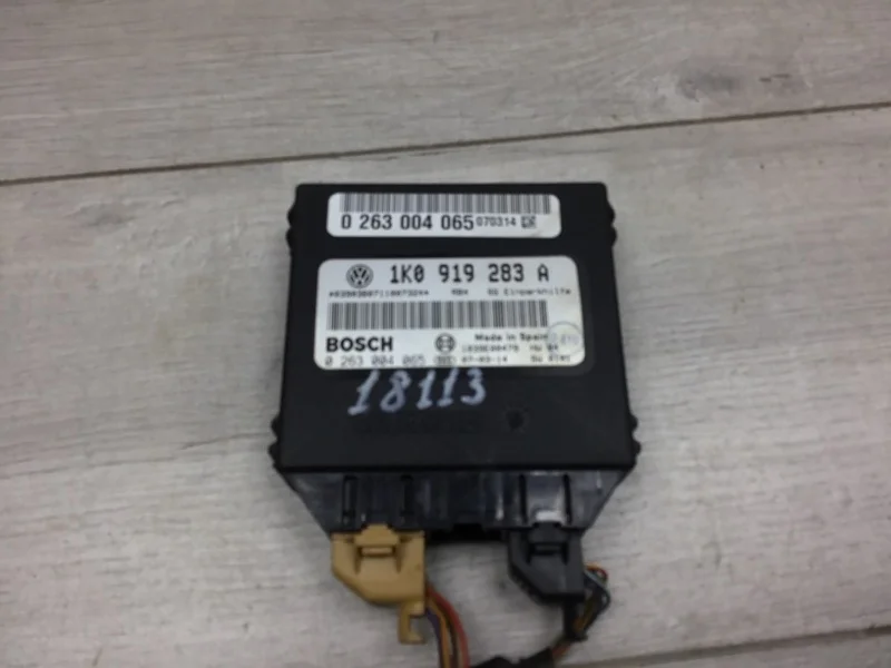 ЭБУ парктроников VOLKSWAGEN GOLF 2007 1K0919283A УНИВЕРСАЛ BLS