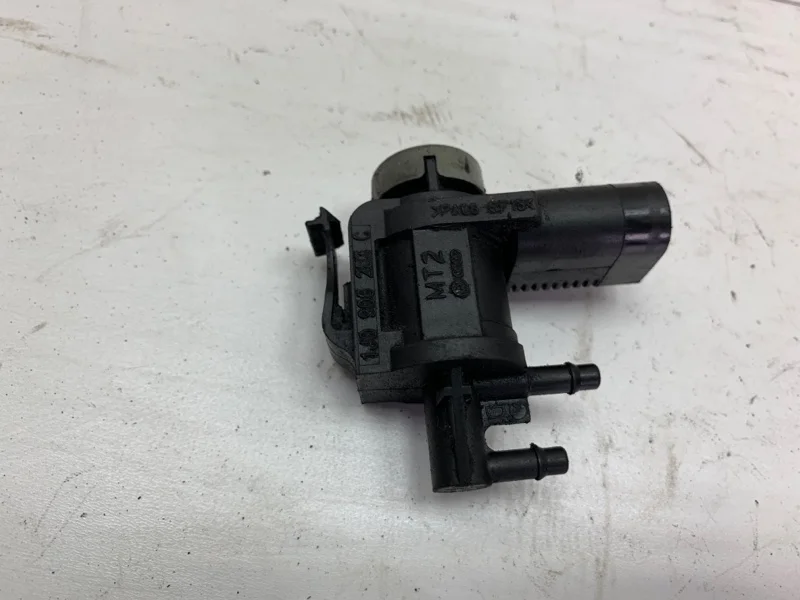 Клапан электромагнитный Audi A4 2004 1J0906283C СЕДАН AVF