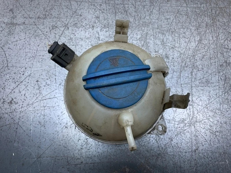 Бачок расширительный Audi A3 2005 1K0121407 ХЭТЧБЕК BGU