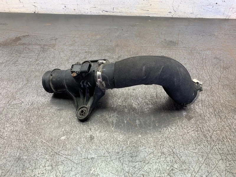 Патрубок интеркулера AUDI A7 2010 4G0145673R СЕДАН CDUC