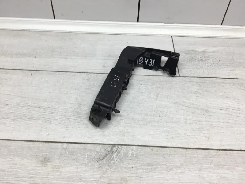 Кронштейн бампера AUDI A3 2013 8V3807184A УНИВЕРСАЛ CMBA, передний правый