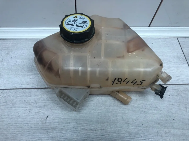 Бачок расширительный FORD FIESTA 2011 1513111 ХЭТЧБЕК STJB