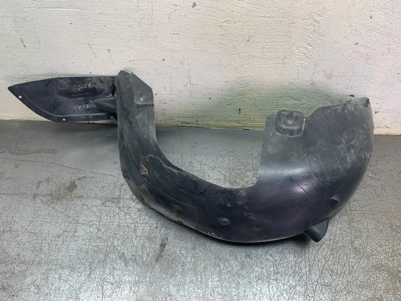 Защита крыла пластмассовая (подкрылок) PEUGEOT 3008 2013 9684637680 ХЭТЧБЕК 9H05 9HR (DV6C), задняя правая