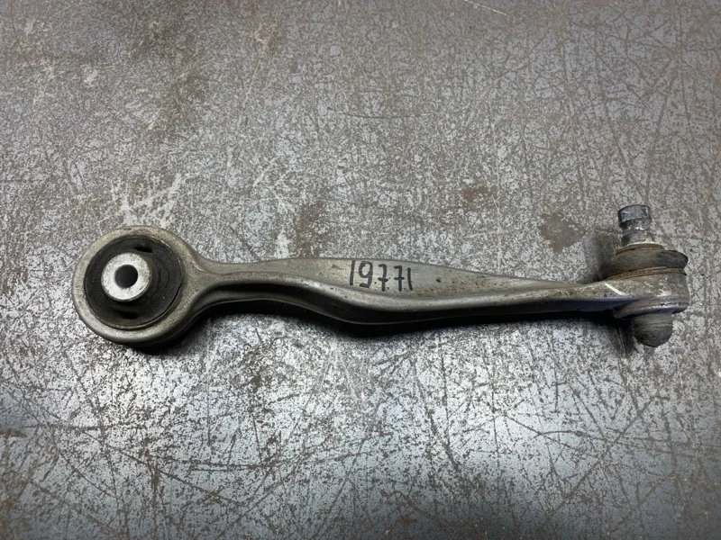 Рычаг подвески AUDI A4 2004 8E0407509A СЕДАН AVF, передний левый