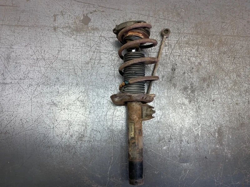 Амортизатор в сборе с пружиной Audi A3 2005 1K0413031AQ ХЭТЧБЕК BGU, передний левый
