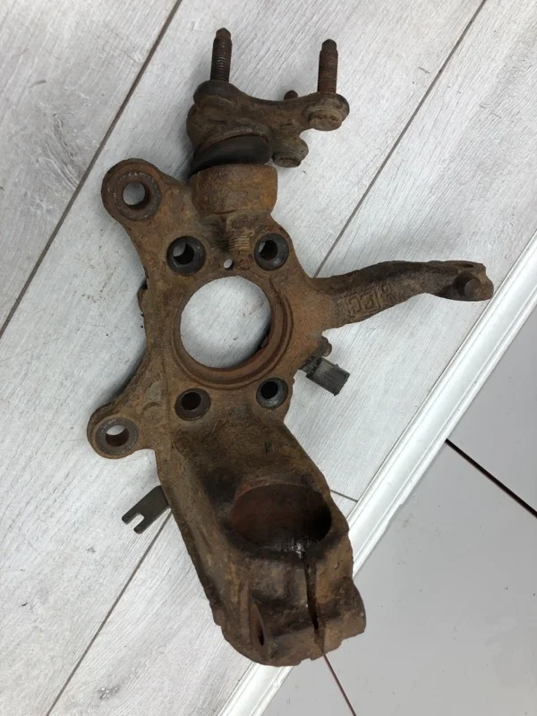 Ступица с АБС Volkswagen Caddy 2010 1K0407255AA ФУРГОН BLS, передняя левая