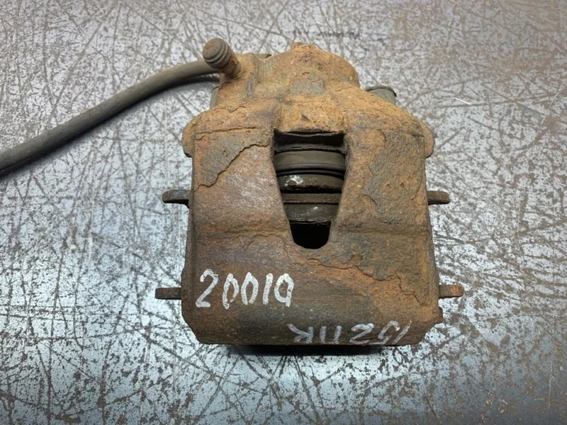 Суппорт тормозной SKODA OCTAVIA 2013 1K0615124D УНИВЕРСАЛ CAYC, передний правый