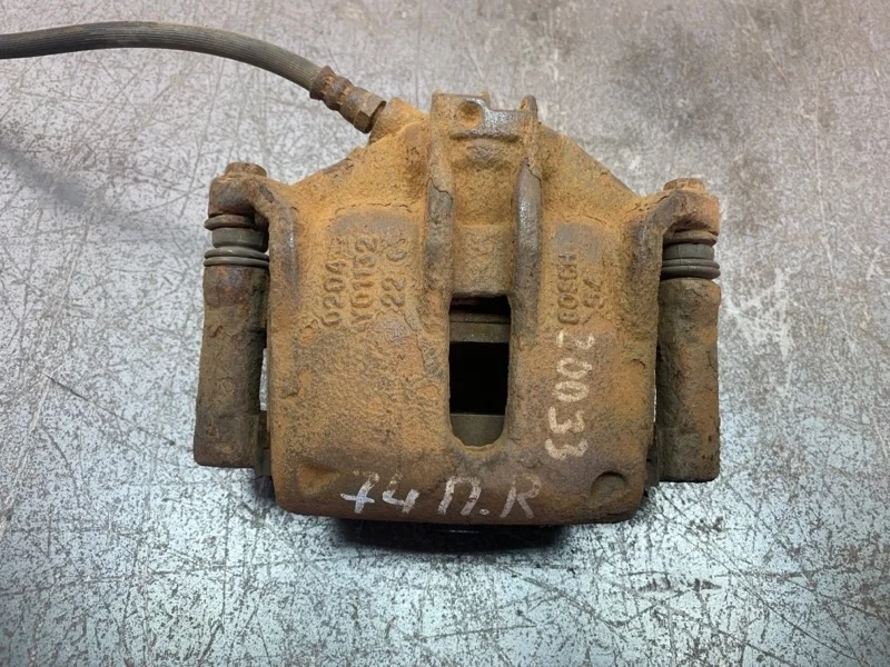 Суппорт тормозной PEUGEOT 208 2013 0204Y01132 ХЭТЧБЕК 8H01 DV4C, передний правый