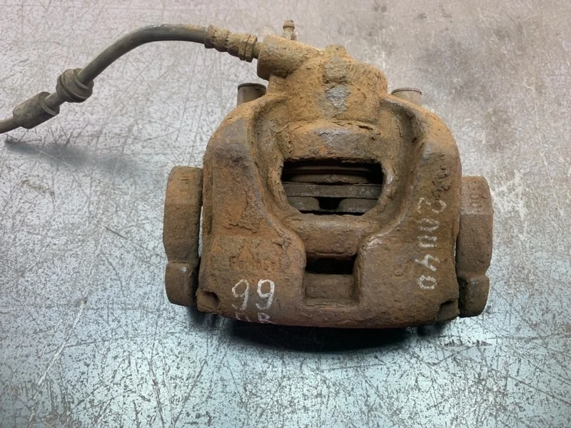 Суппорт тормозной Ford S-Max 2006 1583139 МИНИВЭН QYWA, передний правый